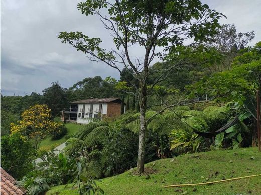 Maison de luxe à Sabaneta, La Estrella