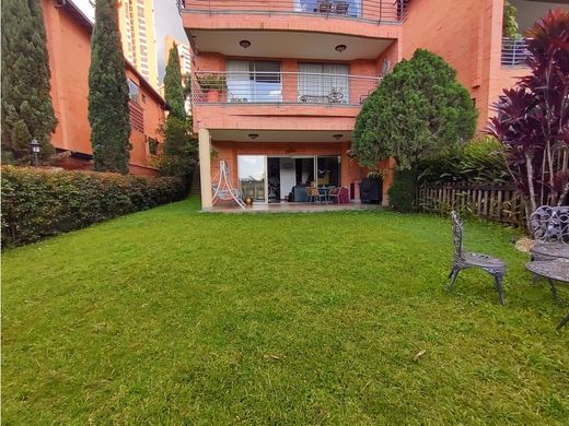 호화 저택 / 메데인, Medellín