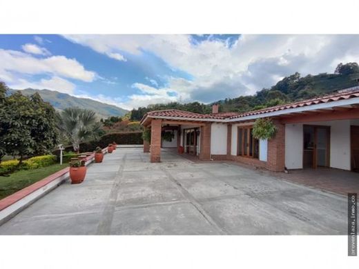 Casa de luxo - Envigado, Departamento de Antioquia