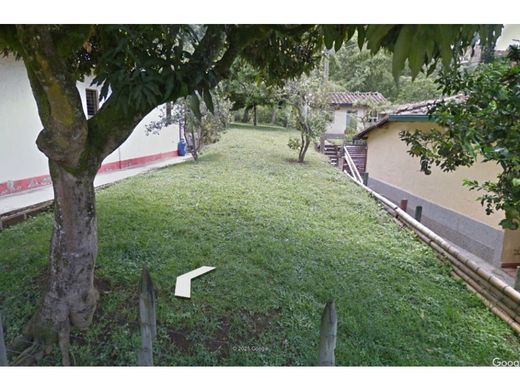 Terreno en Medellín, Departamento de Antioquia