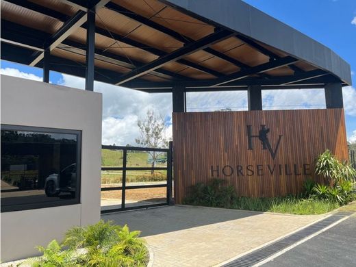 Grundstück in Medellín, Departamento de Antioquia