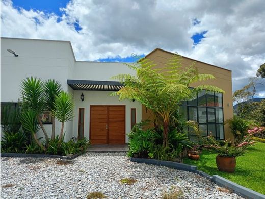 Casa de campo - La Ceja, Departamento de Antioquia