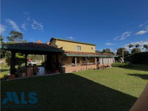 Köy evi Marinilla, Departamento de Antioquia