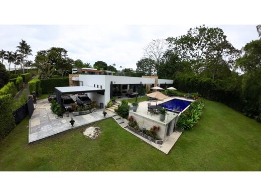 郊区住宅  Pereira, Departamento de Risaralda