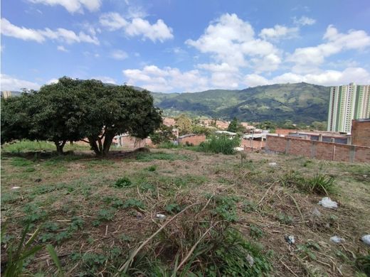 Land in San Antonio del Prado, Medellín