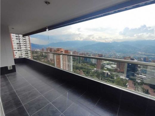 Apartment / Etagenwohnung in Medellín, Departamento de Antioquia