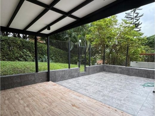 Luxury home in Medellín, Departamento de Antioquia