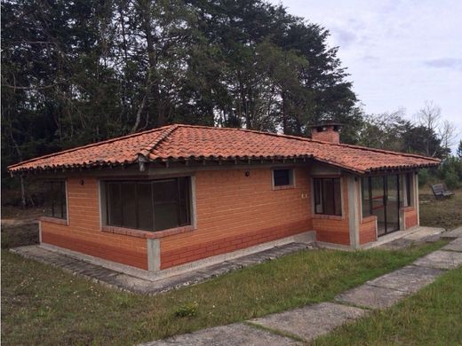 Гостиница, Santa Helena, Medellín