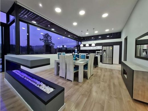 호화 저택 / Envigado, Departamento de Antioquia