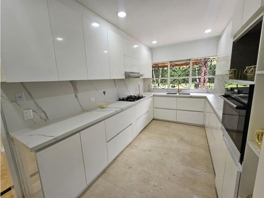 Luxury home in Medellín, Departamento de Antioquia