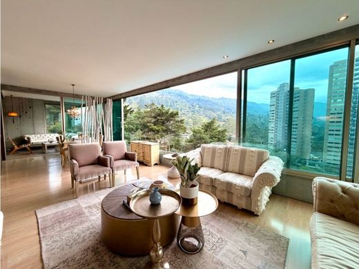 Apartment / Etagenwohnung in Medellín, Departamento de Antioquia
