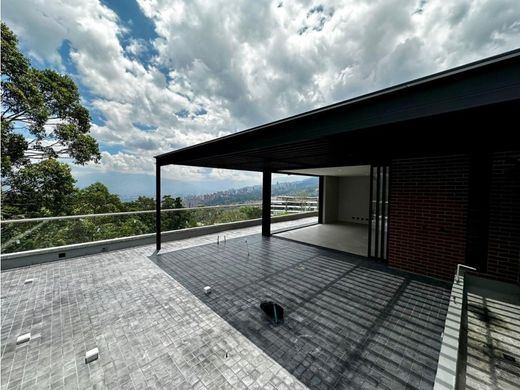 Dublex Envigado, Departamento de Antioquia