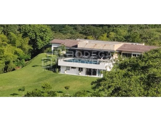 Gutshaus oder Landhaus in Titiribí, Departamento de Antioquia