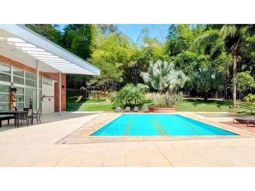 Apartment / Etagenwohnung in Medellín, Departamento de Antioquia