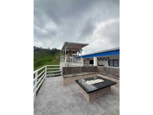 Сельский Дом, Circasia, Quindío Department