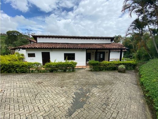 郊区住宅  Pereira, Departamento de Risaralda