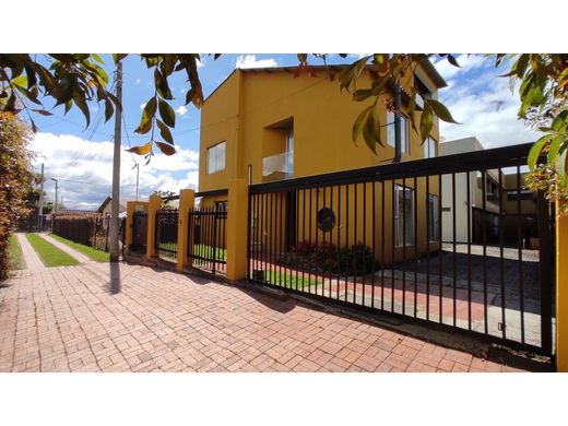 Загородный Дом, Tabio, Departamento de Cundinamarca