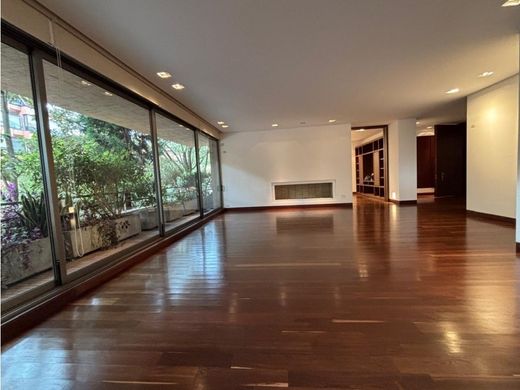 Apartment / Etagenwohnung in Bogotá, Bogotá  D.C.