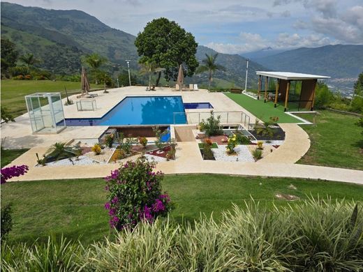 Farmhouse in Copacabana, Departamento de Antioquia