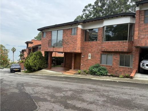 Πολυτελή κατοικία σε Μεδεγίν, Medellín