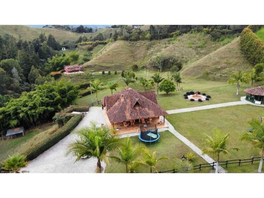 Ρουστίκ ή αγροικία σε Retiro, Departamento de Antioquia