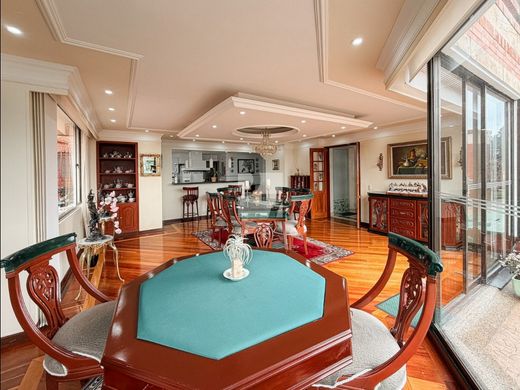 Apartment / Etagenwohnung in Bogotá, Bogotá  D.C.