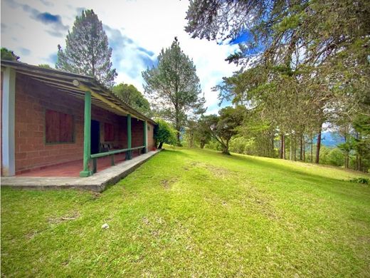 Country House in Retiro, Departamento de Antioquia