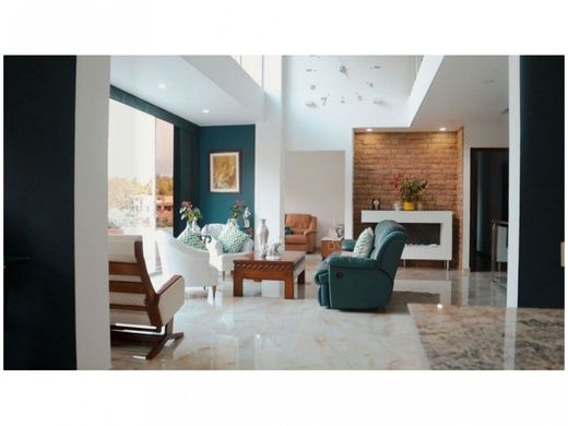 Luxus-Haus in Envigado, Departamento de Antioquia