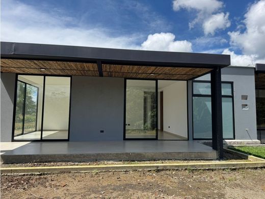 Köy evi Circasia, Quindío Department