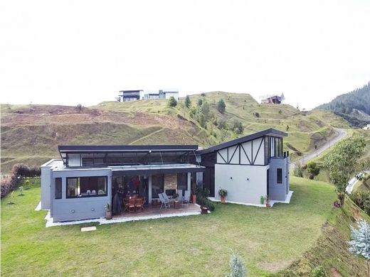 Country House in Retiro, Departamento de Antioquia