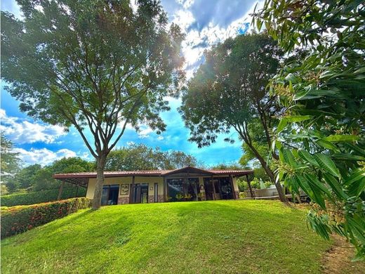 Maison de luxe à Sopetrán, Liborina