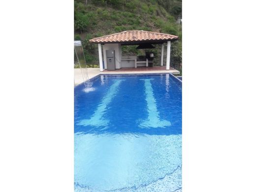 Sopetrán, Liborinaのカントリー風またはファームハウス