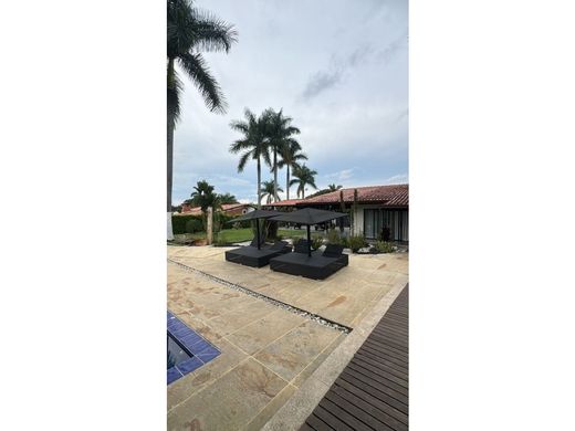 컨트리하우스 / Pereira, Departamento de Risaralda