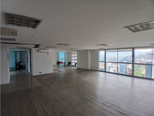 مكتب ﻓﻲ ميديلين, Medellín