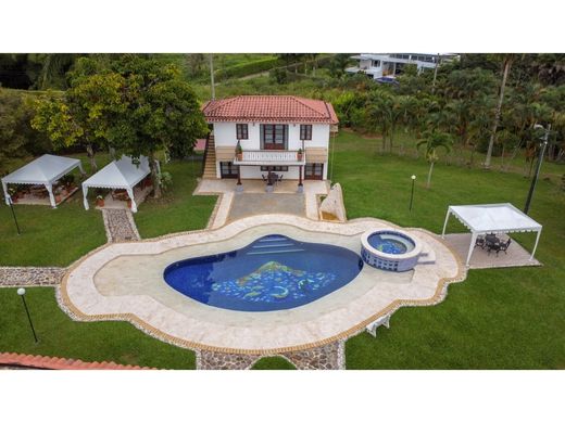 郊区住宅  Pereira, Departamento de Risaralda