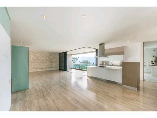 Piso / Apartamento en Medellín, Departamento de Antioquia