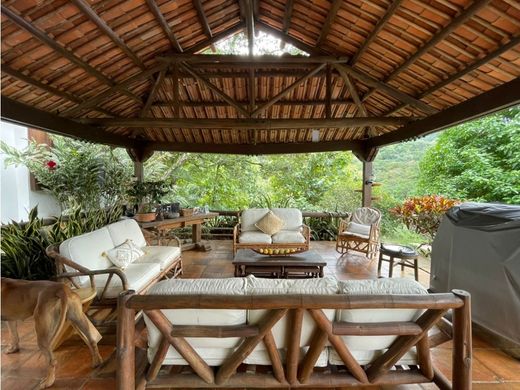 Farmhouse in La Mesa, Chaguaní