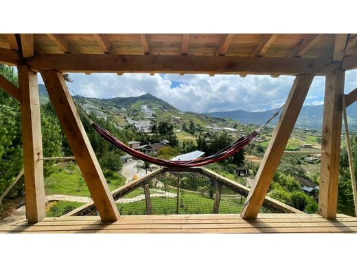 Farmhouse in Carmen de Viboral, El Carmen de Viboral
