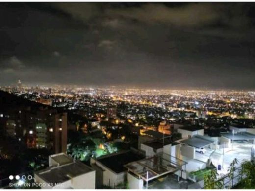 منزل ﻓﻲ Cali, Departamento del Valle del Cauca