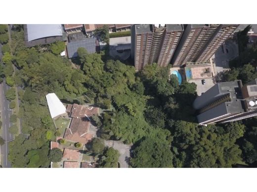 Terreno a Medellín, Departamento de Antioquia