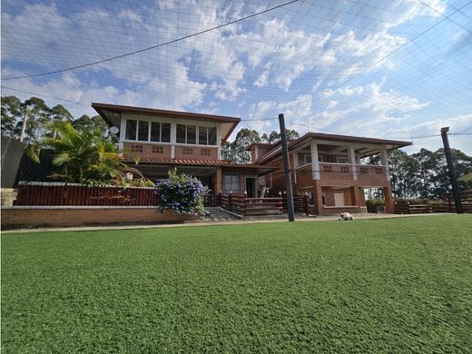 郊区住宅  Pereira, Departamento de Risaralda