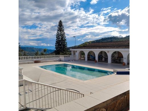 Farmhouse in Silvania, Cundinamarca
