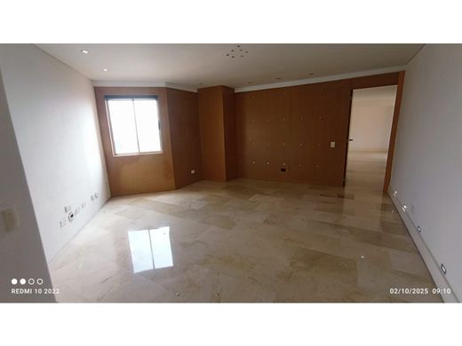 ﺷﻘﺔ ﻓﻲ ميديلين, Medellín