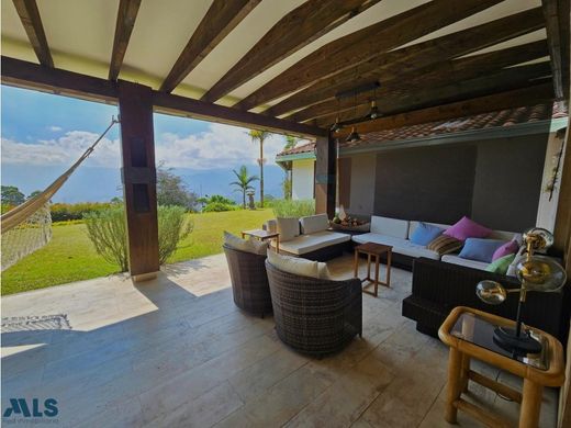 Casa di lusso a La Estrella, Departamento de Antioquia