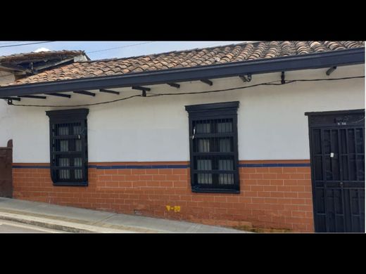 Luksusowy dom w Girardota, Departamento de Antioquia