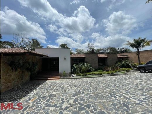 Luxus-Haus in Envigado, Departamento de Antioquia