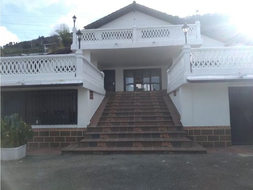 Сельский Дом, Медельин, Medellín