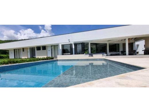 Santa Fe de Antioquia, Santafé de Antioquiaのカントリー風またはファームハウス