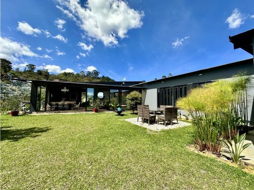 Köy evi Rionegro, Departamento de Antioquia