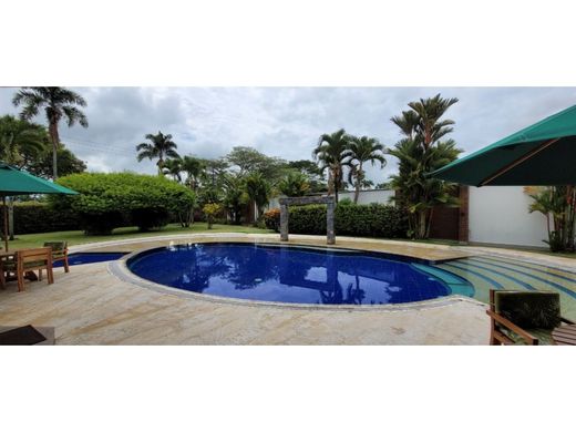 컨트리하우스 / Pereira, Departamento de Risaralda